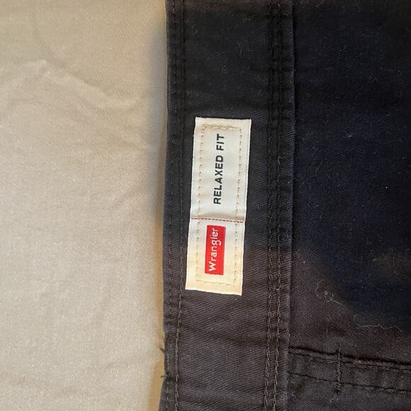 Wrangler Relaxed Fit Black Cargo Shorts Hiking Mens Size 48 - Picture 8 of 9